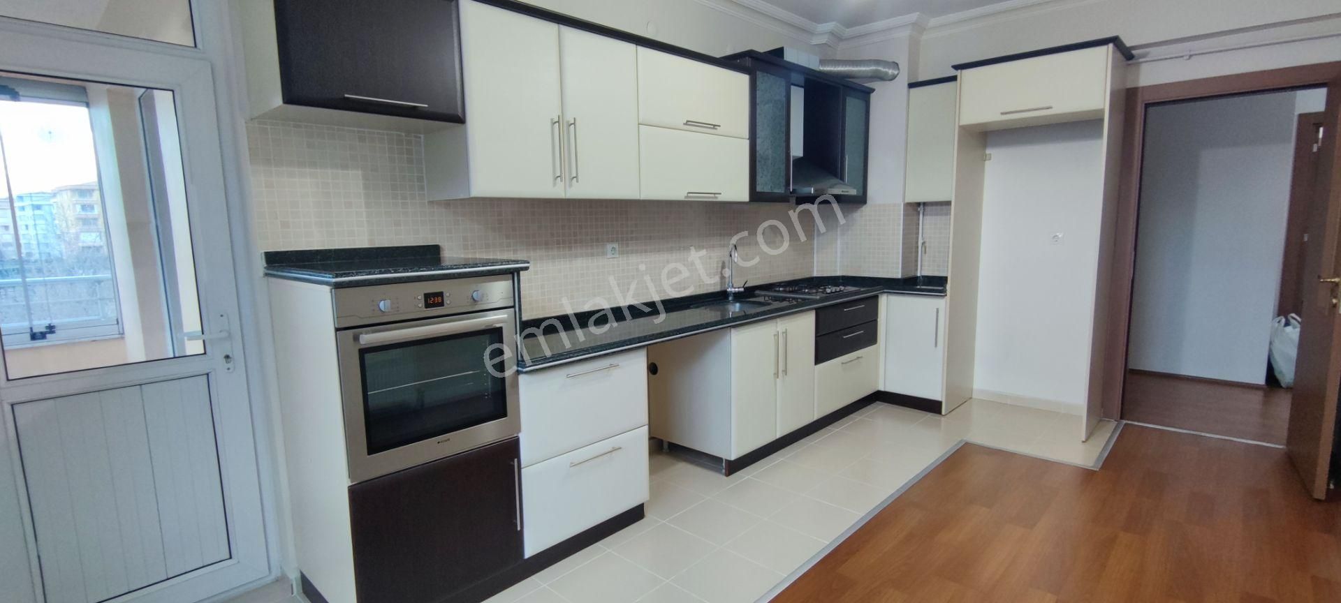 Karatay Üniversitesi Karşısı Akkonak Sit. 3+1 Geniş Ara Kat Güvenlikli Kiralık Daire - Görsel 27