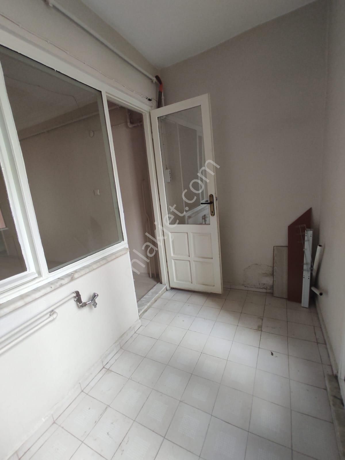 Ender Uysal Gayrimenkulden Satılık Fesleğen De 3+1 Balkonlu Çok Geniş Daire... - Görsel 26