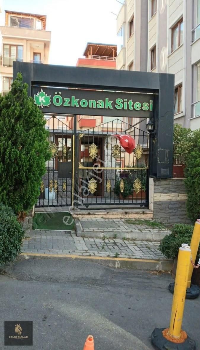 Finans Merkezi Karşısında Site İçerisinde Eşyalı Kiralık