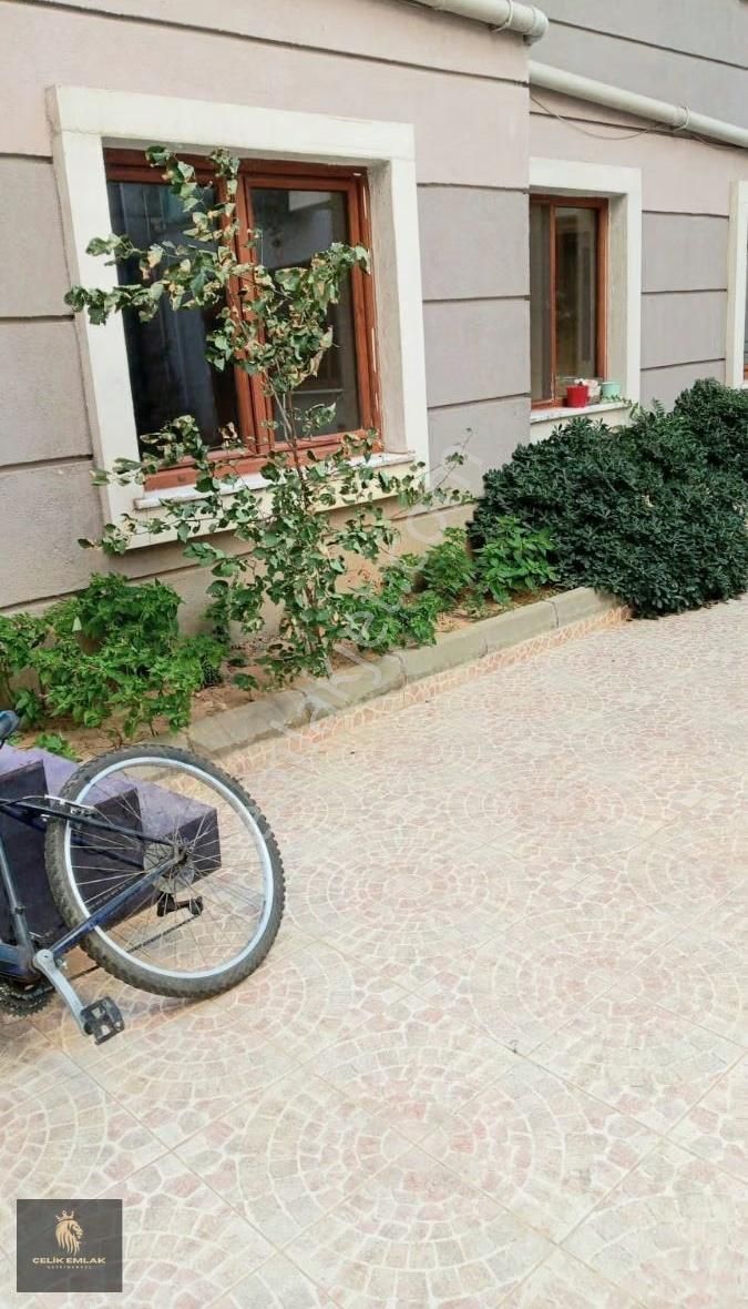 Finans Merkezi Karşısında Site İçerisinde Eşyalı Kiralık - Görsel 9