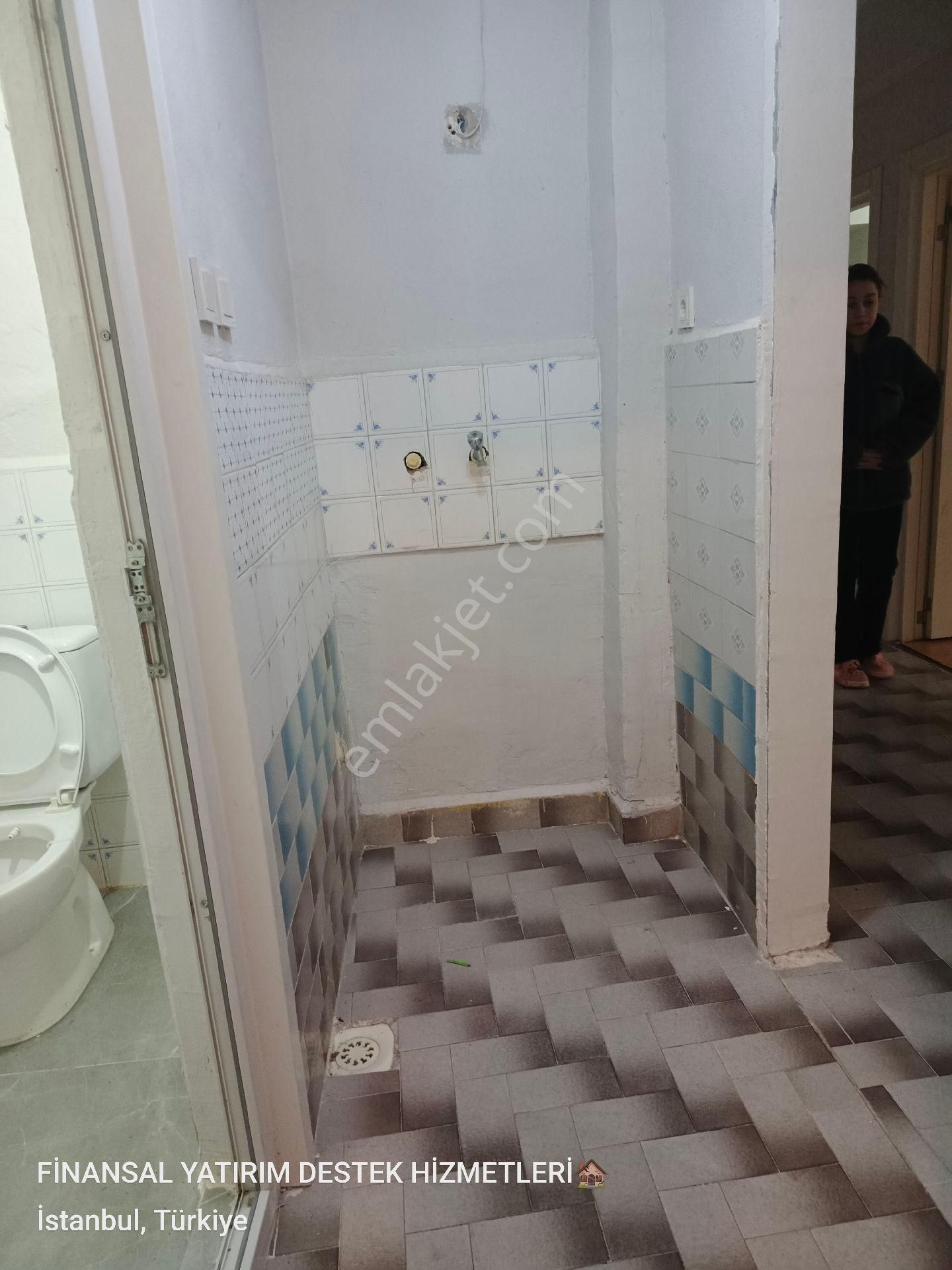 Ümraniye Ihlamurkuyu Mahallesi Metro Yürüme Mesafesi Temiz Daire Yüksek Griş 2+1 100 Metre Kiralık - Görsel 8