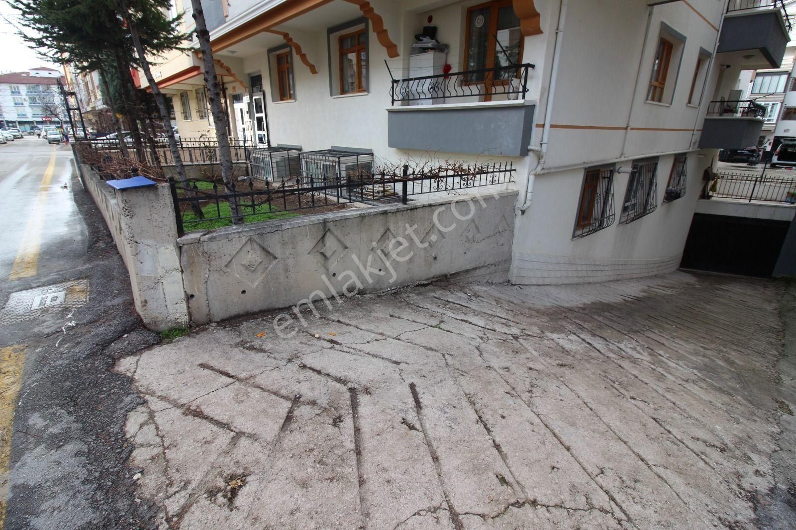 Etimesgut Piyade Mhde 2+1 Yapılı Bahçe Katı Merkezi Konumda Daire - Görsel 26
