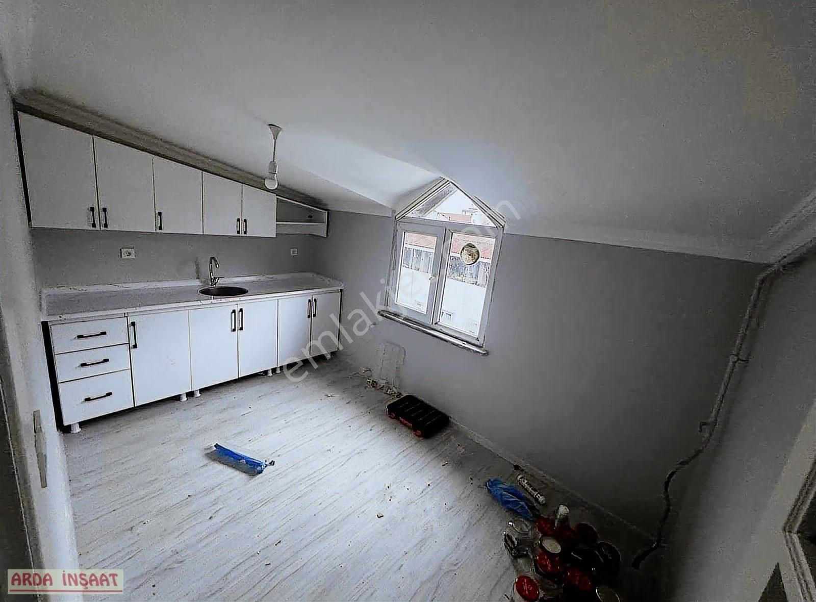 S.çiftliği Mah Cadde 1 Dk Çatı Katı İçi Sıfırlanmış D.sobalı - Görsel 2