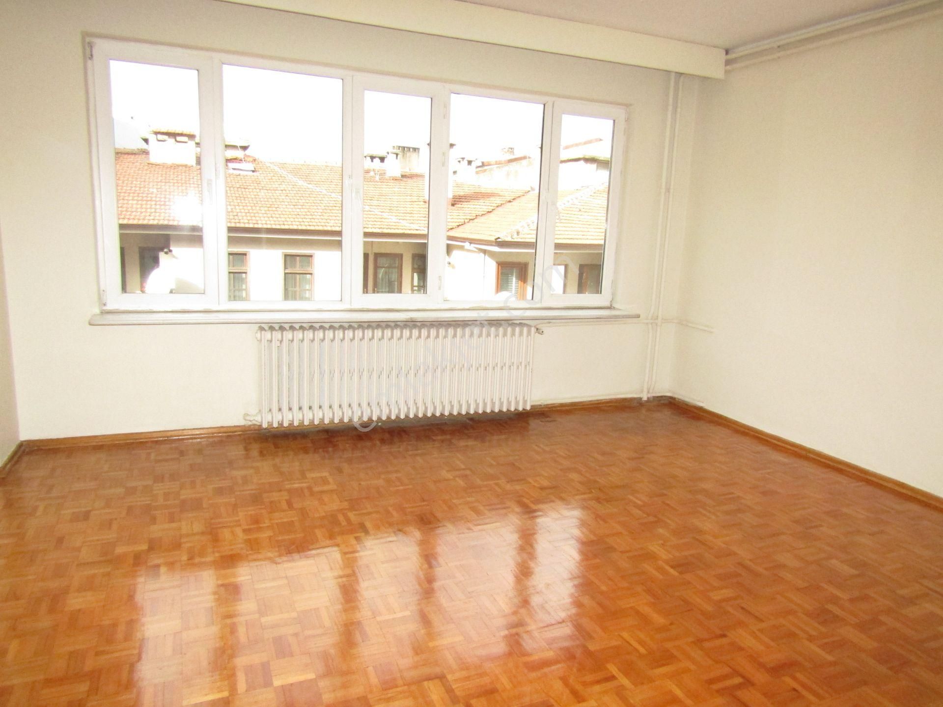 Heykel İbrahimpaşa 3+1 130m2 3.arakat Kiralık Daire 20bintl