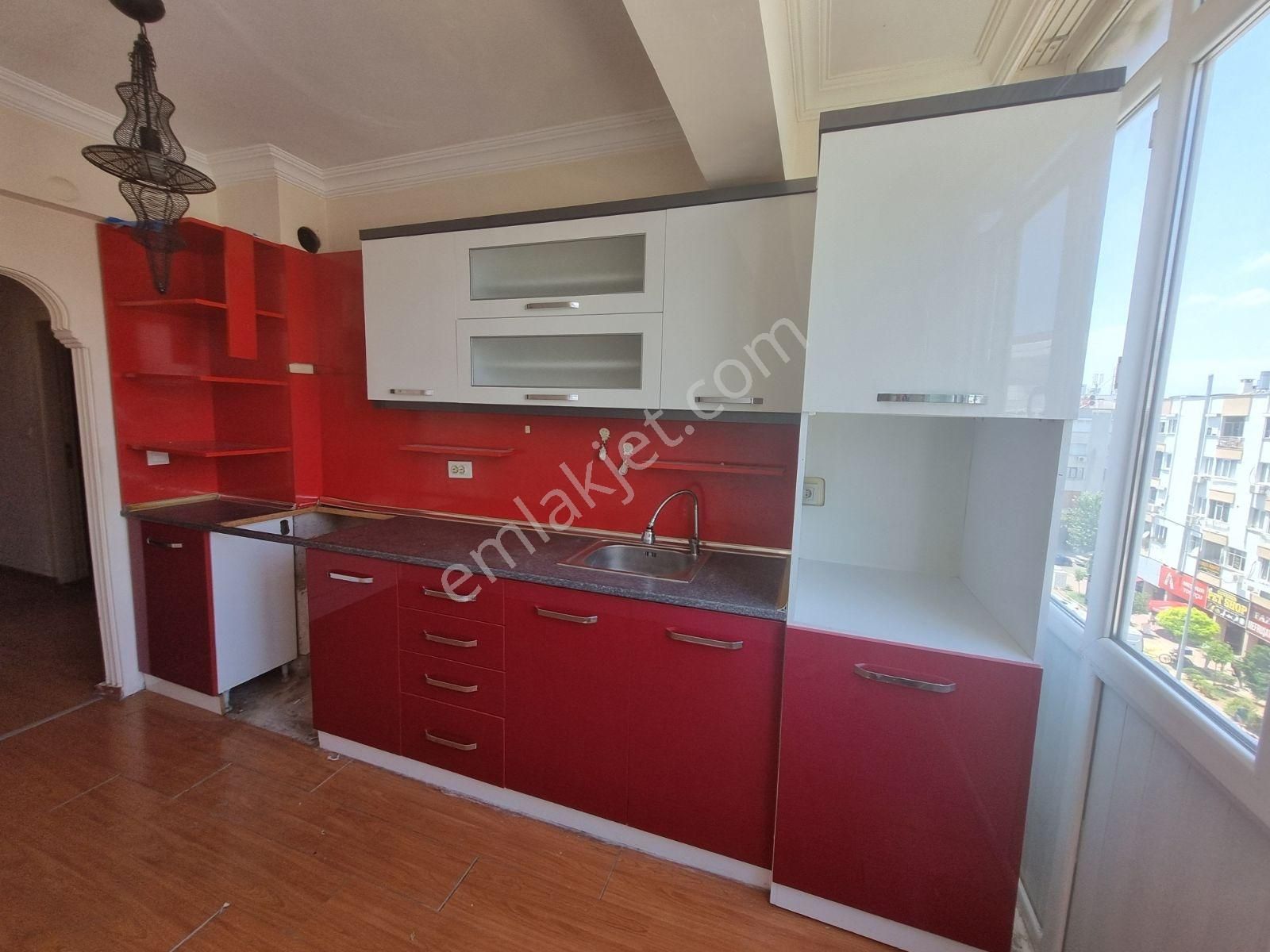 Cebesoy Caddesi Üzerinde Satılık 3+1 Daire - Görsel 13