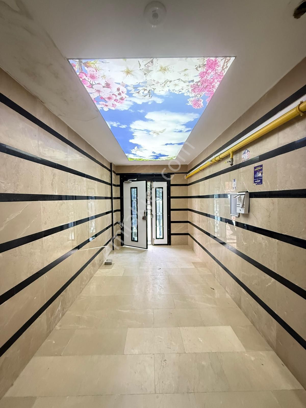 Akyüz Gayrimenkul Den Istasyon Mah De Iskanlı,çıft Banyolu 2+1 Daire - Görsel 2