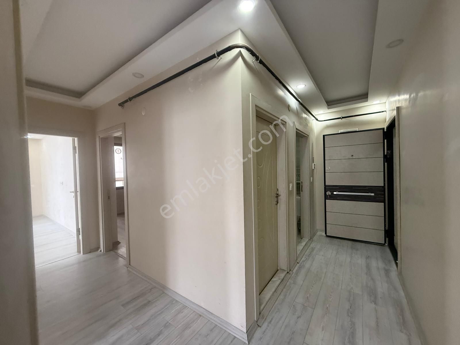 Akyüz Gayrimenkul Den Istasyon Mah De Iskanlı,çıft Banyolu 2+1 Daire - Görsel 28