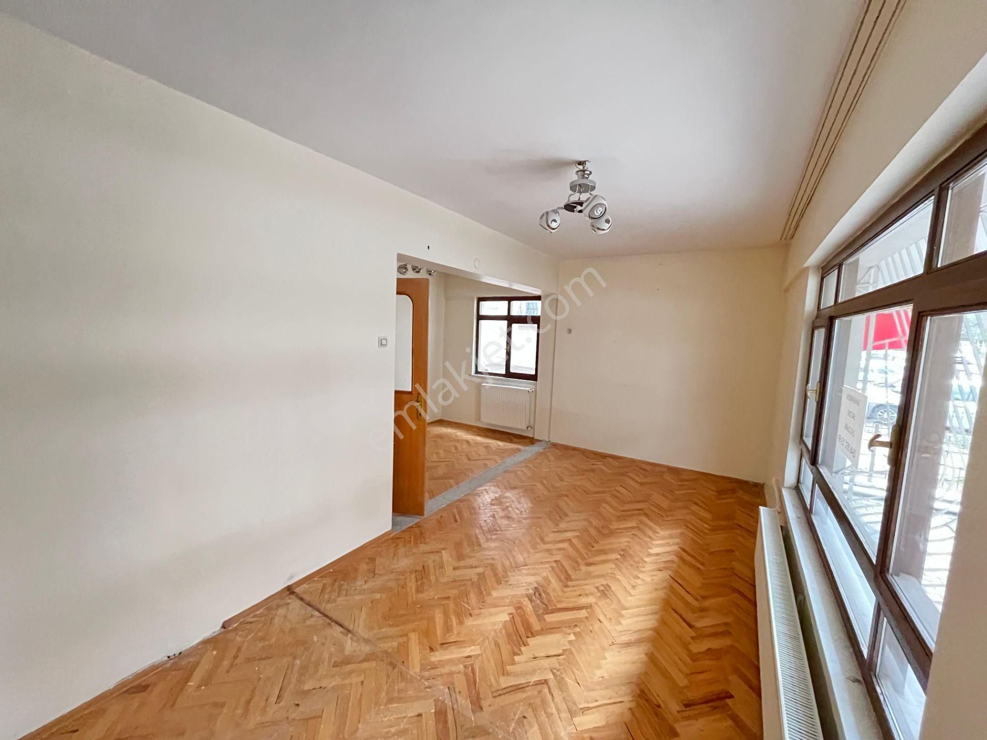 Kent'ten Bahçelerüstü Tren İstasyonu Yanı Merkezi Konum'da 2+1 Daire - Görsel 7