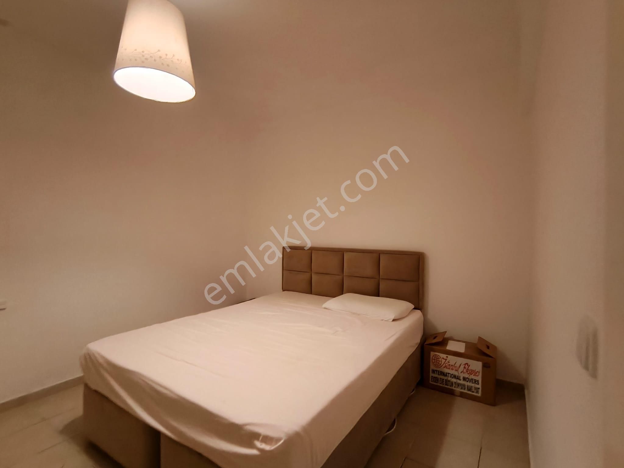 Çeşme Ilıca Plajı'na Yürüme Mesafesinde (600m),bahçeli 3+1 Villa - Görsel 18