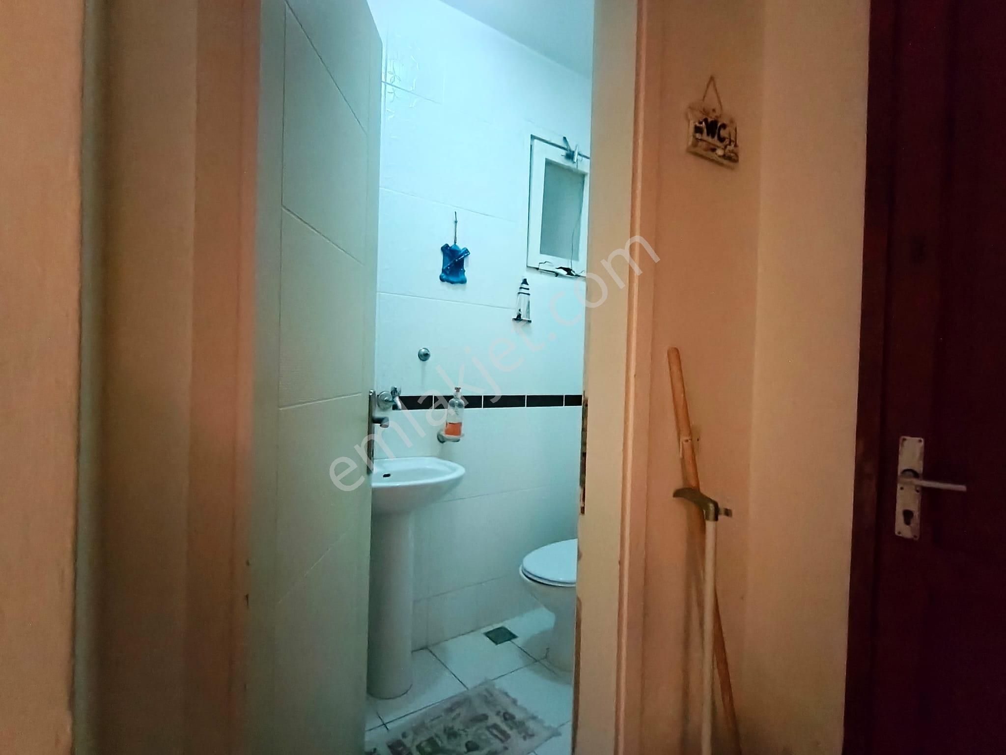 Çeşme Ilıca Plajı'na Yürüme Mesafesinde (600m),bahçeli 3+1 Villa - Görsel 9