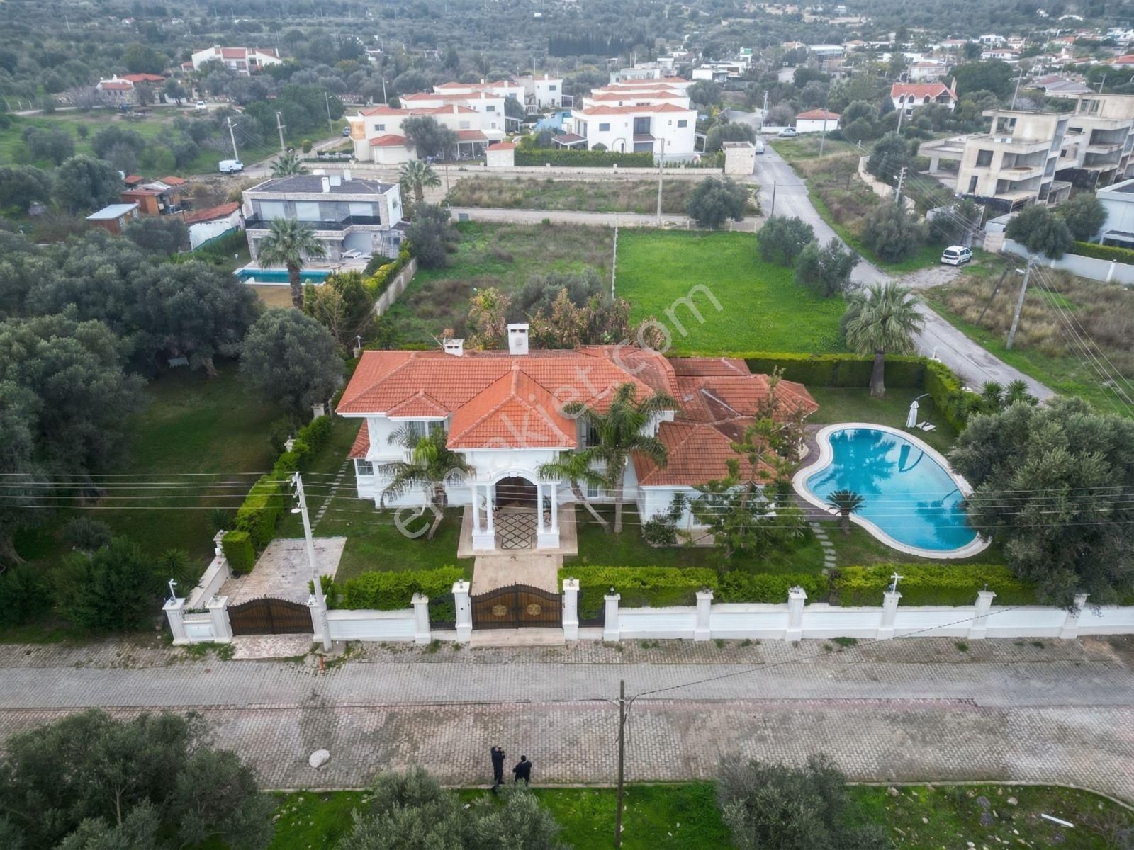 Çeşme Mamurbaba'da Emsalsiz Bir Malikhane Cb-ph