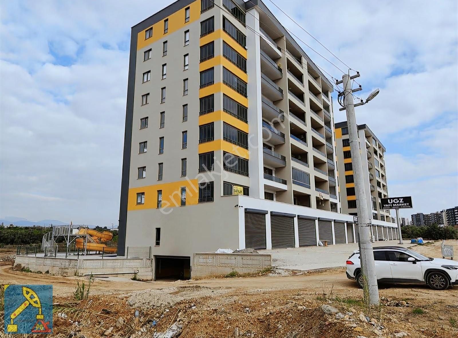Erdemli Tömük De Cadde Üzeri 2+1 100 M2 Gkb Cephe Lüks Daire
