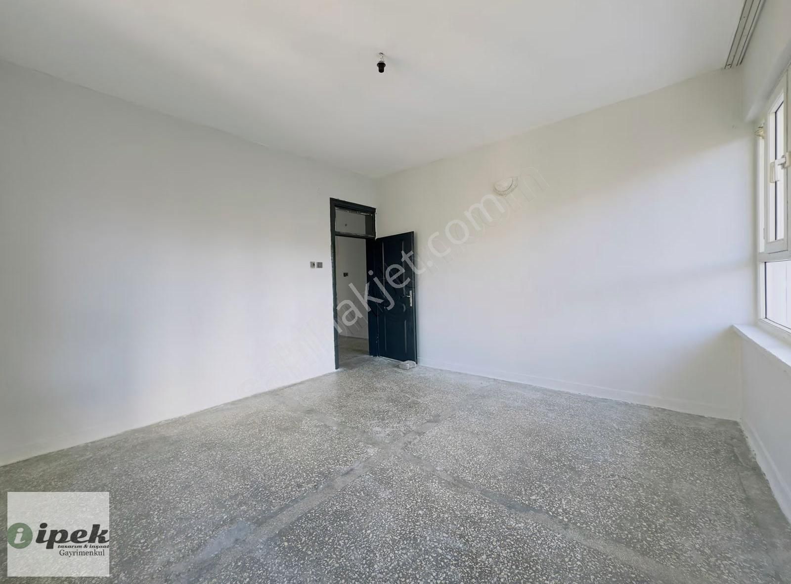 İpek Gayrimenkul - Bahçelievlerde Kiralık 2+1 Uygun Daire - Görsel 2