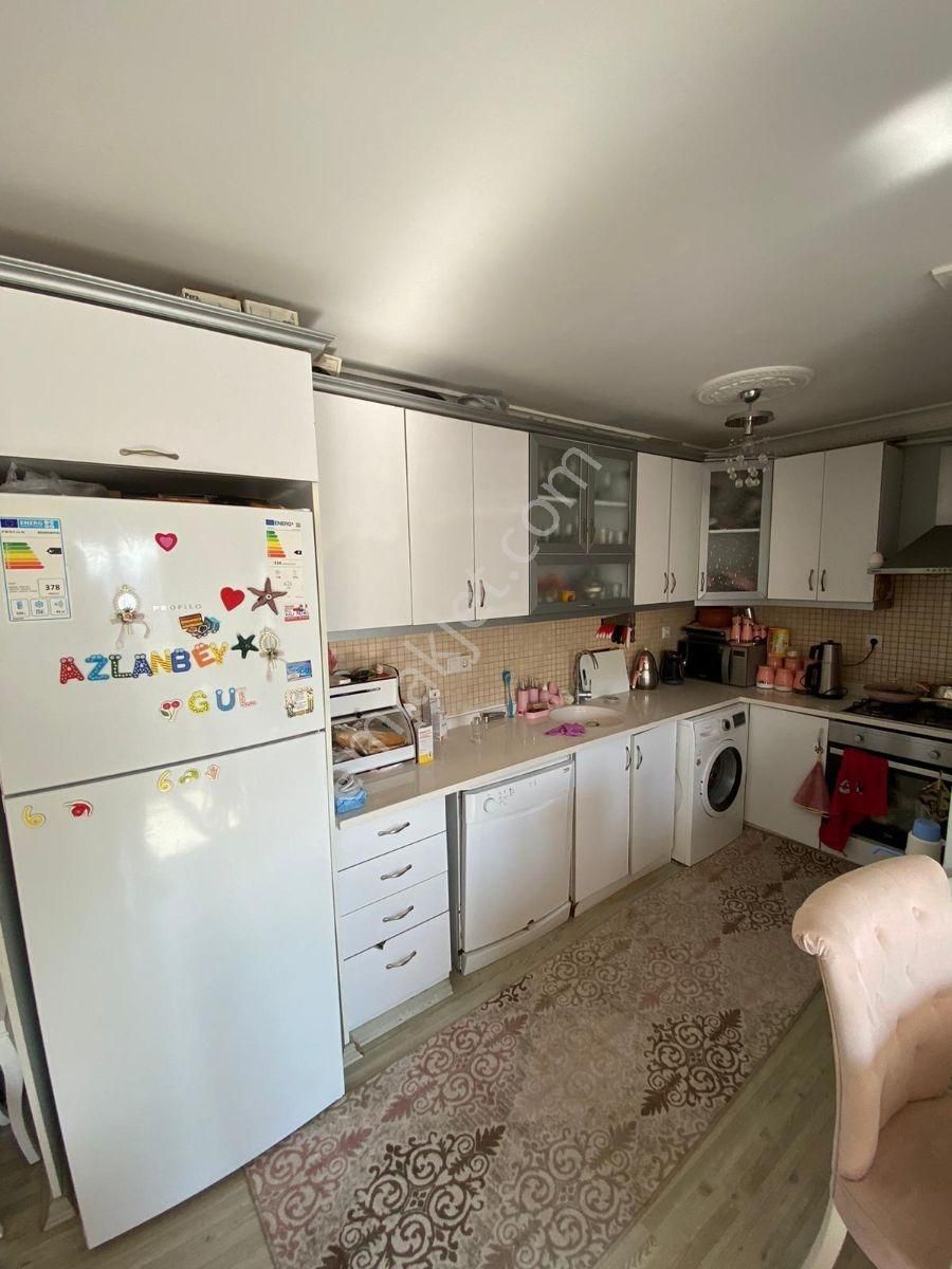 Kuşadası Merkezde 2+1 Geniş Masrafsız Daire - Görsel 15