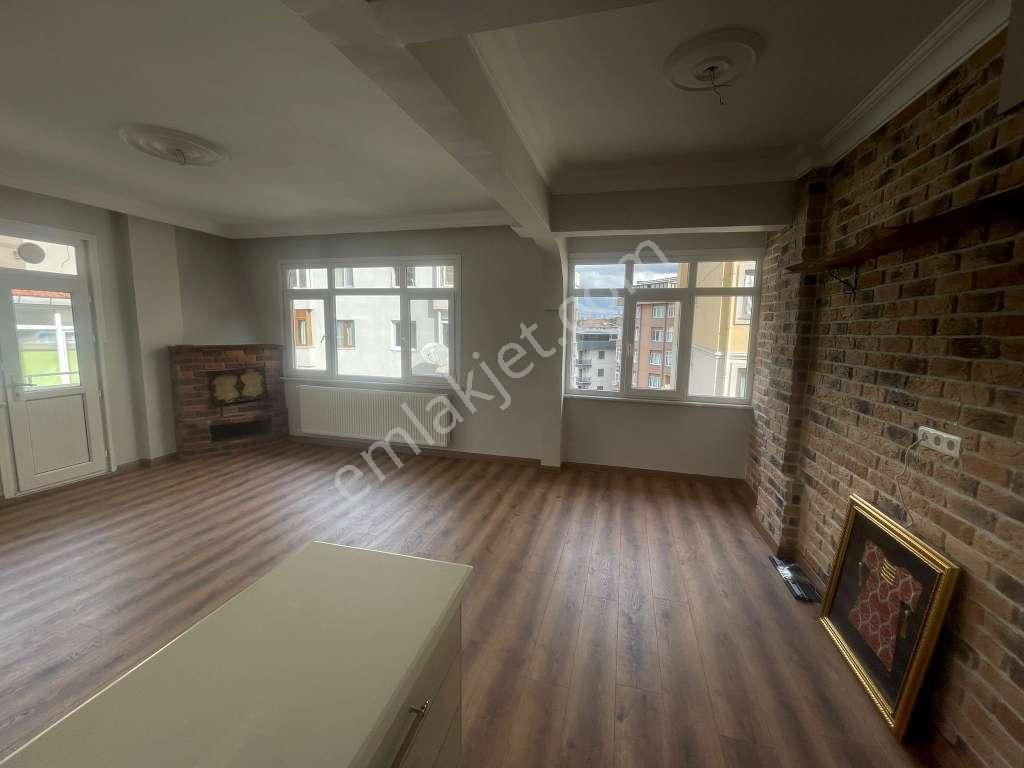 Kaçmaz'dan Adatepe Sahilde Lüks Yapılı 3.kat Ferah 3+1 - Görsel 14