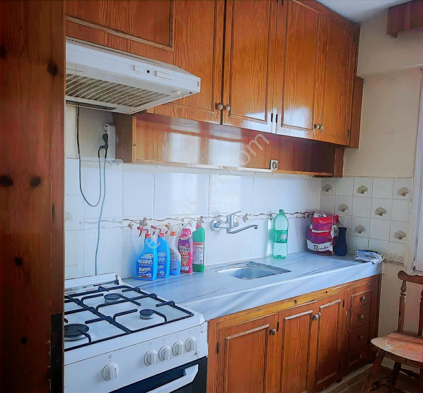 Kuşadası Tam Merkezde Ara Kat 2+1 Ferah Önü Açık Satılık Daire - Görsel 2