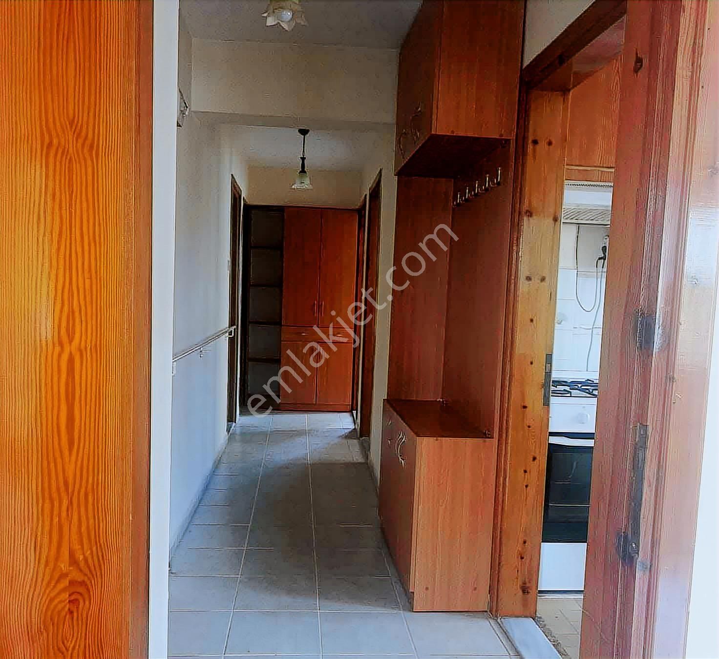 Kuşadası Tam Merkezde Ara Kat 2+1 Ferah Önü Açık Satılık Daire - Görsel 9