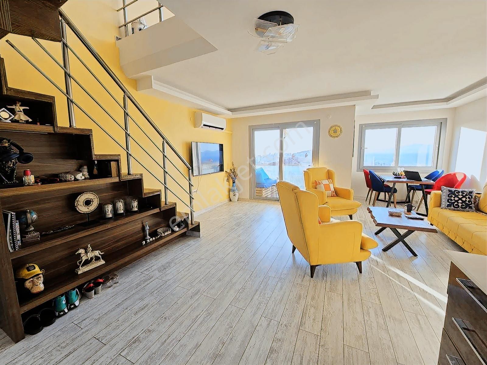 Kuşadası Merkezi Konumda Satılık Full Deniz Manzaralı Daire - Görsel 14