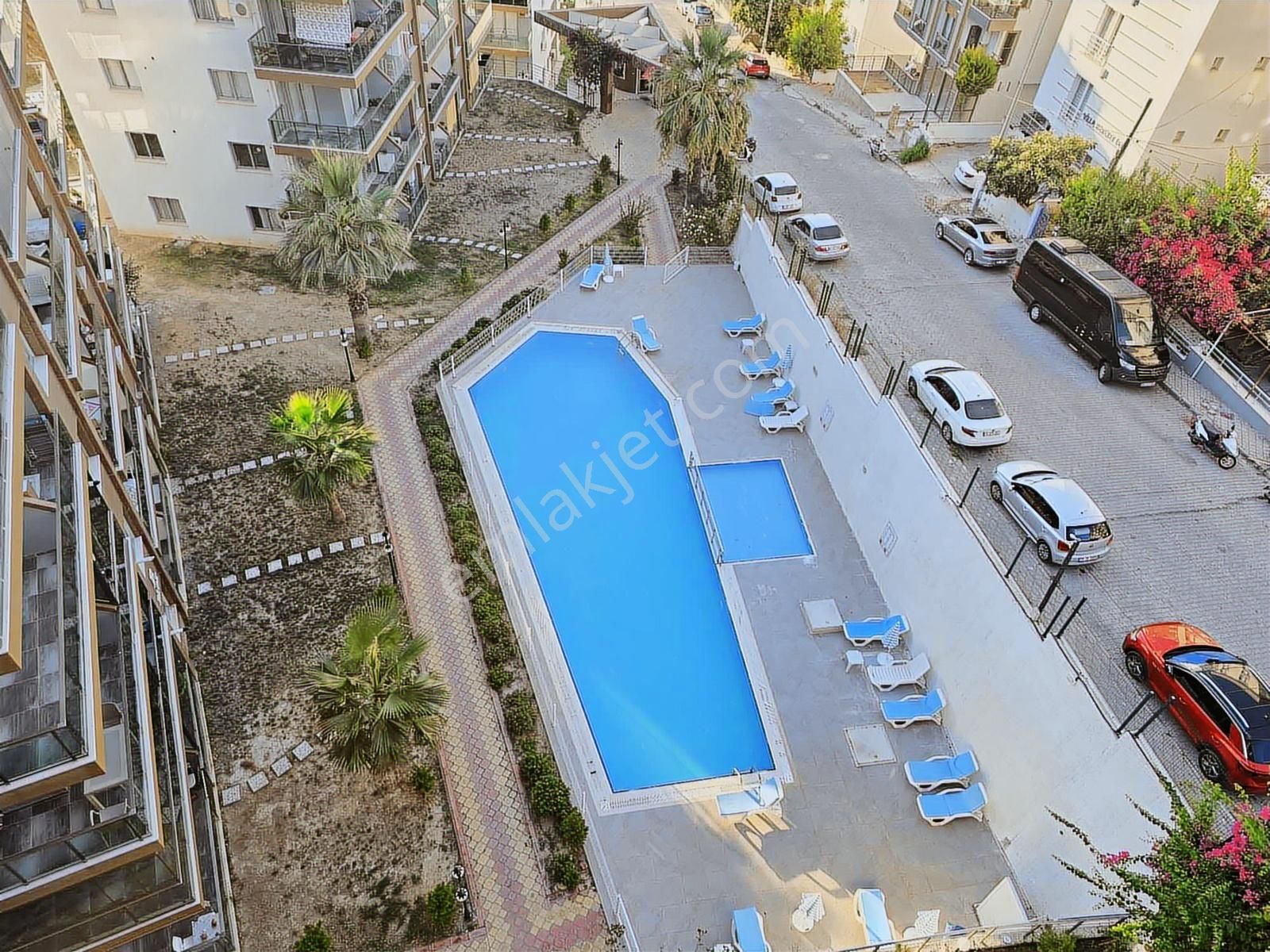 Kuşadası Merkezi Konumda Satılık Full Deniz Manzaralı Daire - Görsel 4