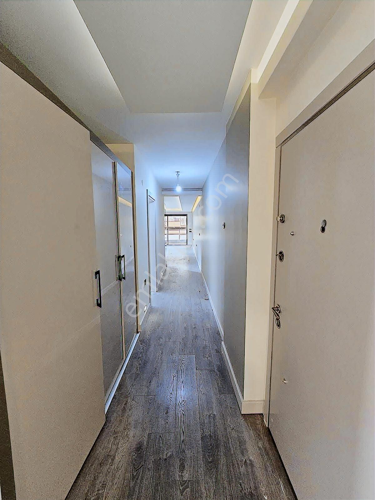 Kuşadası Merkezi Konumda Satılık Havuzlu Site İçerisinde Daire - Görsel 11