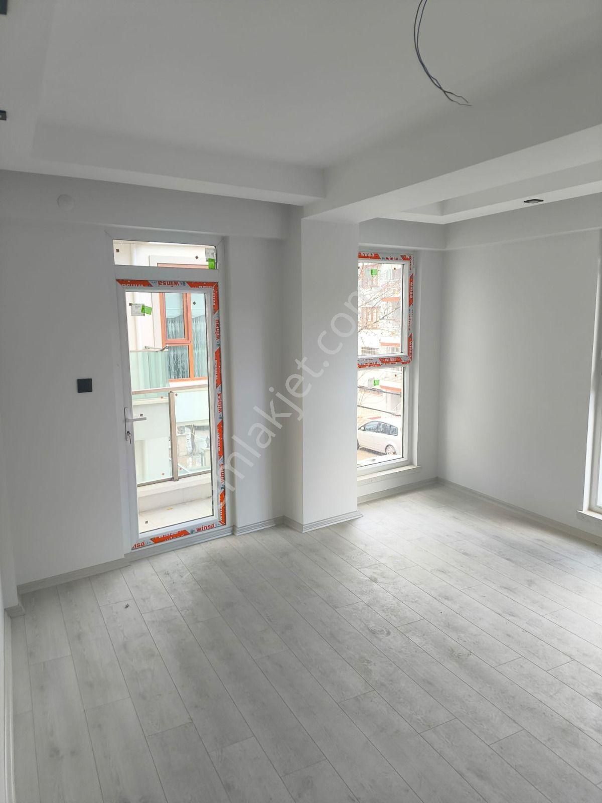 Afyon Tezcan Emlaktan Dervişpaşada 2+1 Satılık Daire - Görsel 2