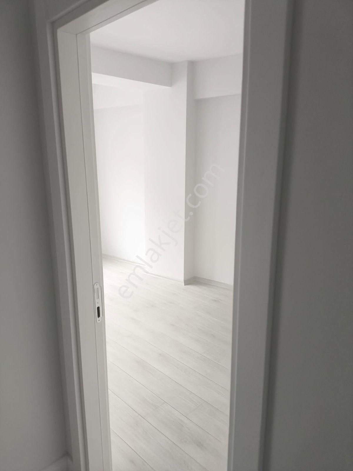 Afyon Tezcan Emlaktan Dervişpaşada 2+1 Satılık Daire - Görsel 14