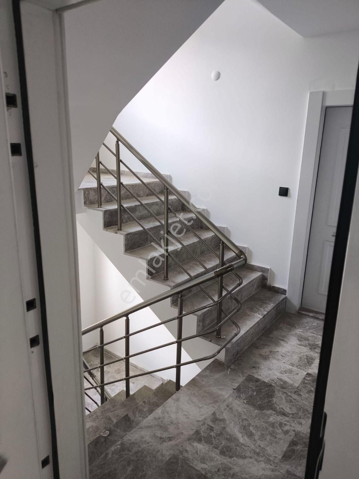 Afyon Tezcan Emlaktan Dervişpaşada 2+1 Satılık Daire - Görsel 24