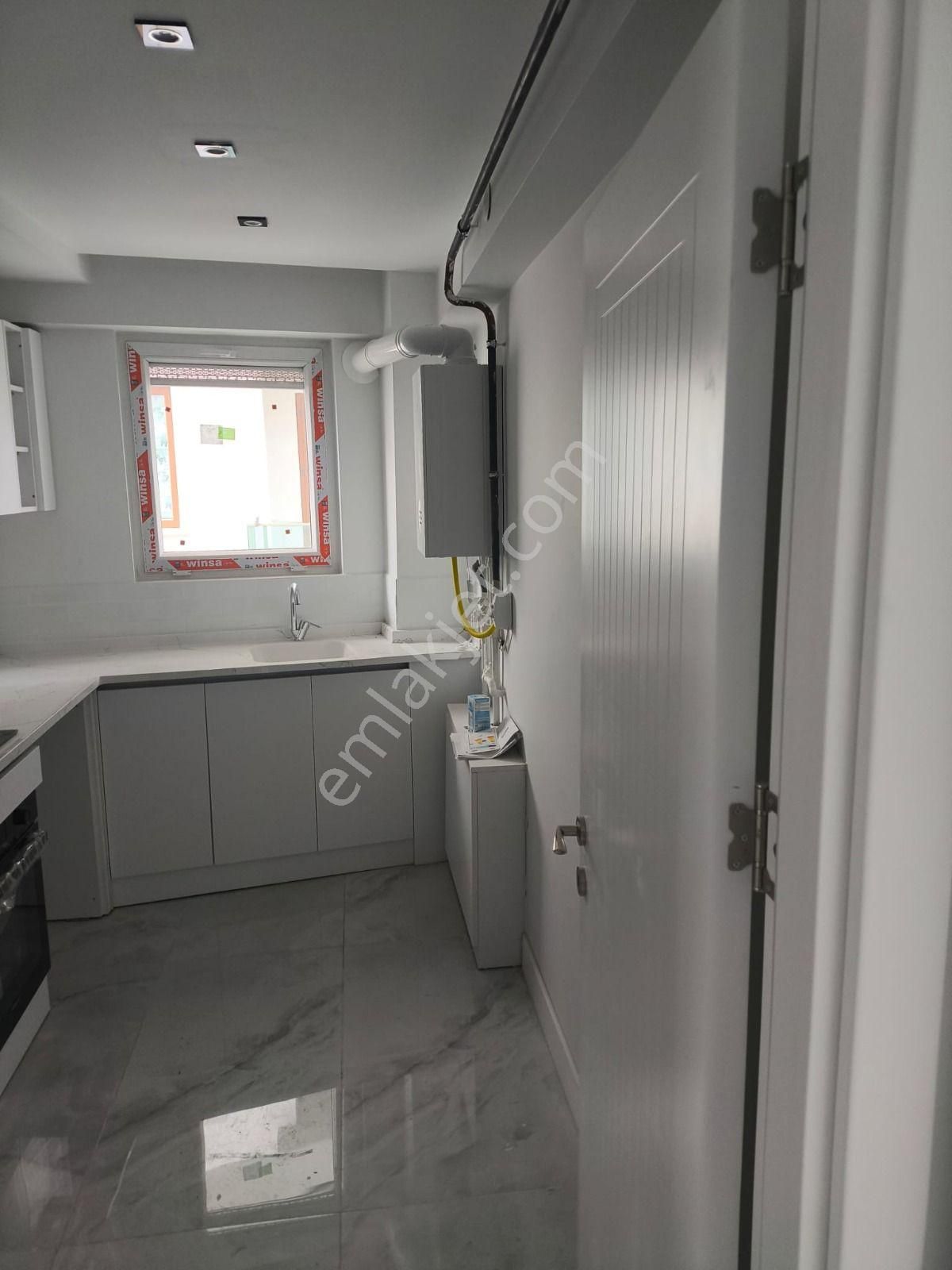 Afyon Tezcan Emlaktan Dervişpaşada 2+1 Satılık Daire - Görsel 6