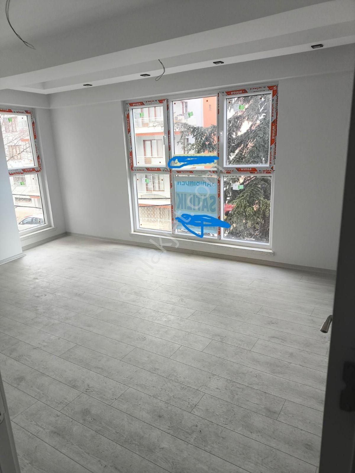 Afyon Tezcan Emlaktan Dervişpaşada 2+1 Satılık Daire - Görsel 3