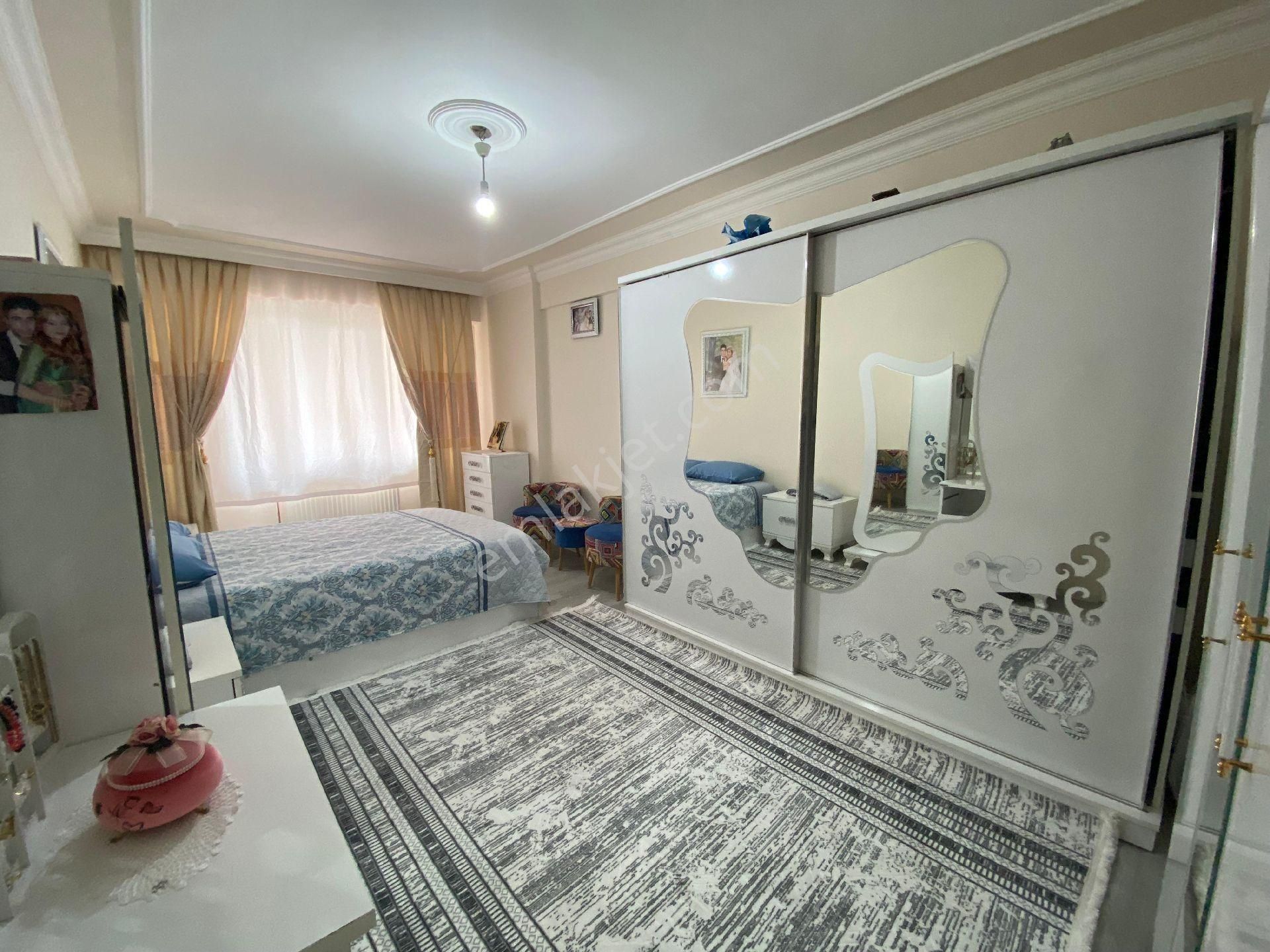 Forum Avm Arkasında 4+1 Büyüklüğünde 3+1 Bakımlı Daire - Görsel 7