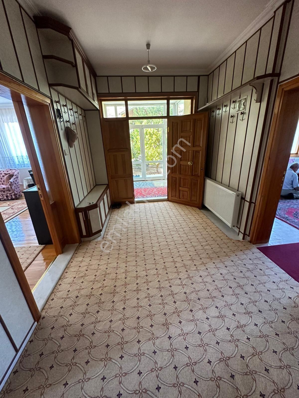 Melsa Başodadan 800 M² Arsa İcerisinde Villa - Görsel 21