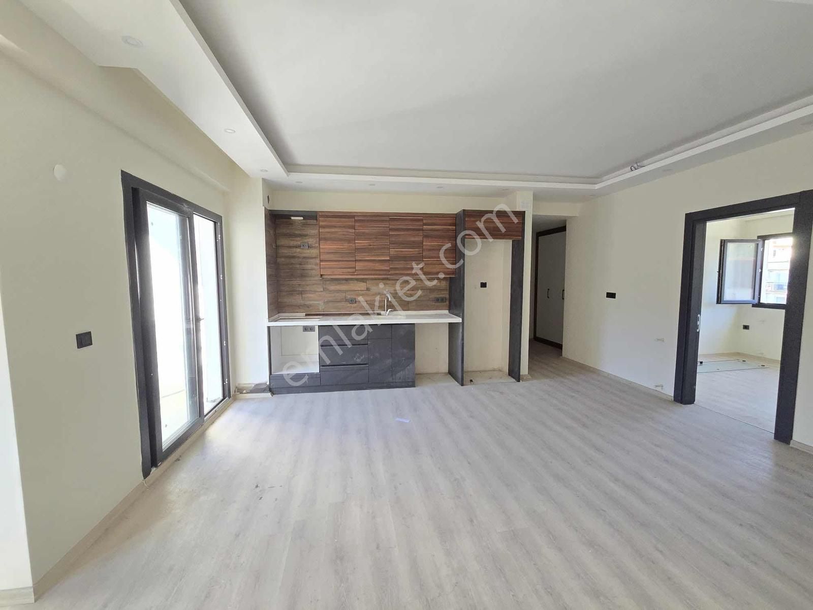 Kuşadası Şehir Merkezinde 2+1 Sıfır Daire