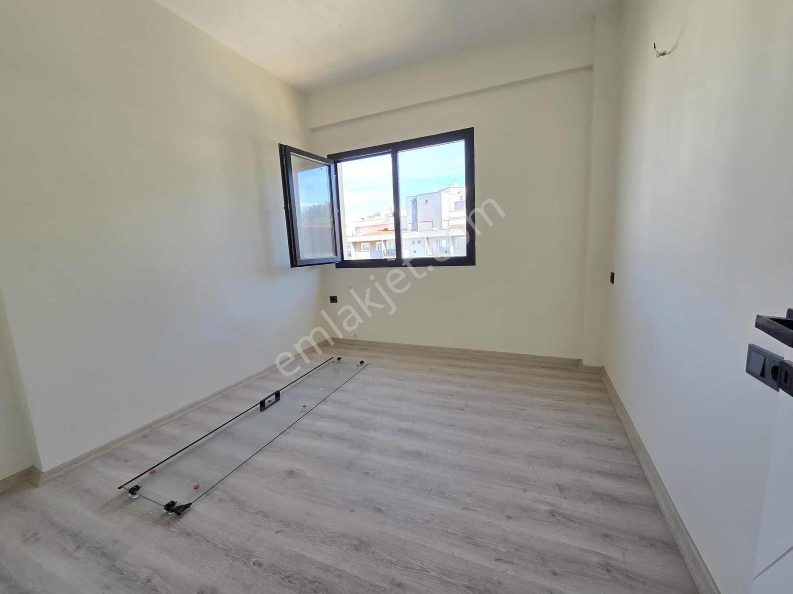 Kuşadası Şehir Merkezinde 2+1 Sıfır Daire - Görsel 5