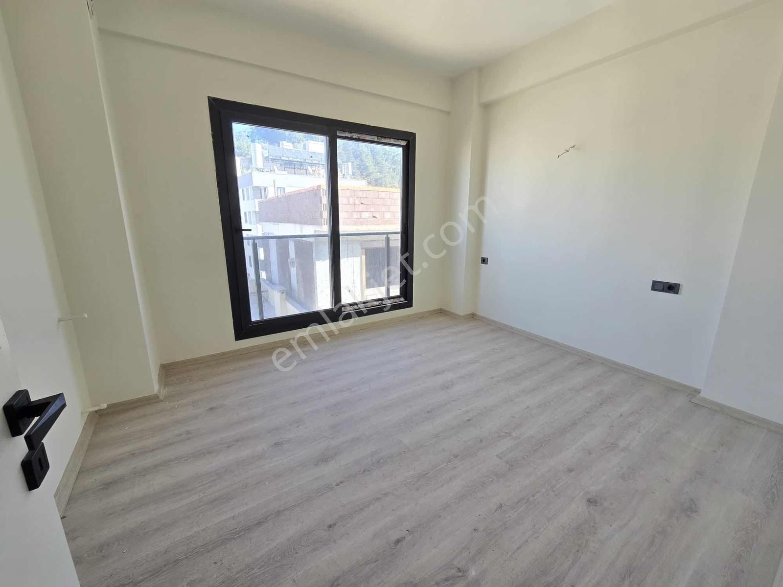 Kuşadası Şehir Merkezinde 2+1 Sıfır Daire - Görsel 4