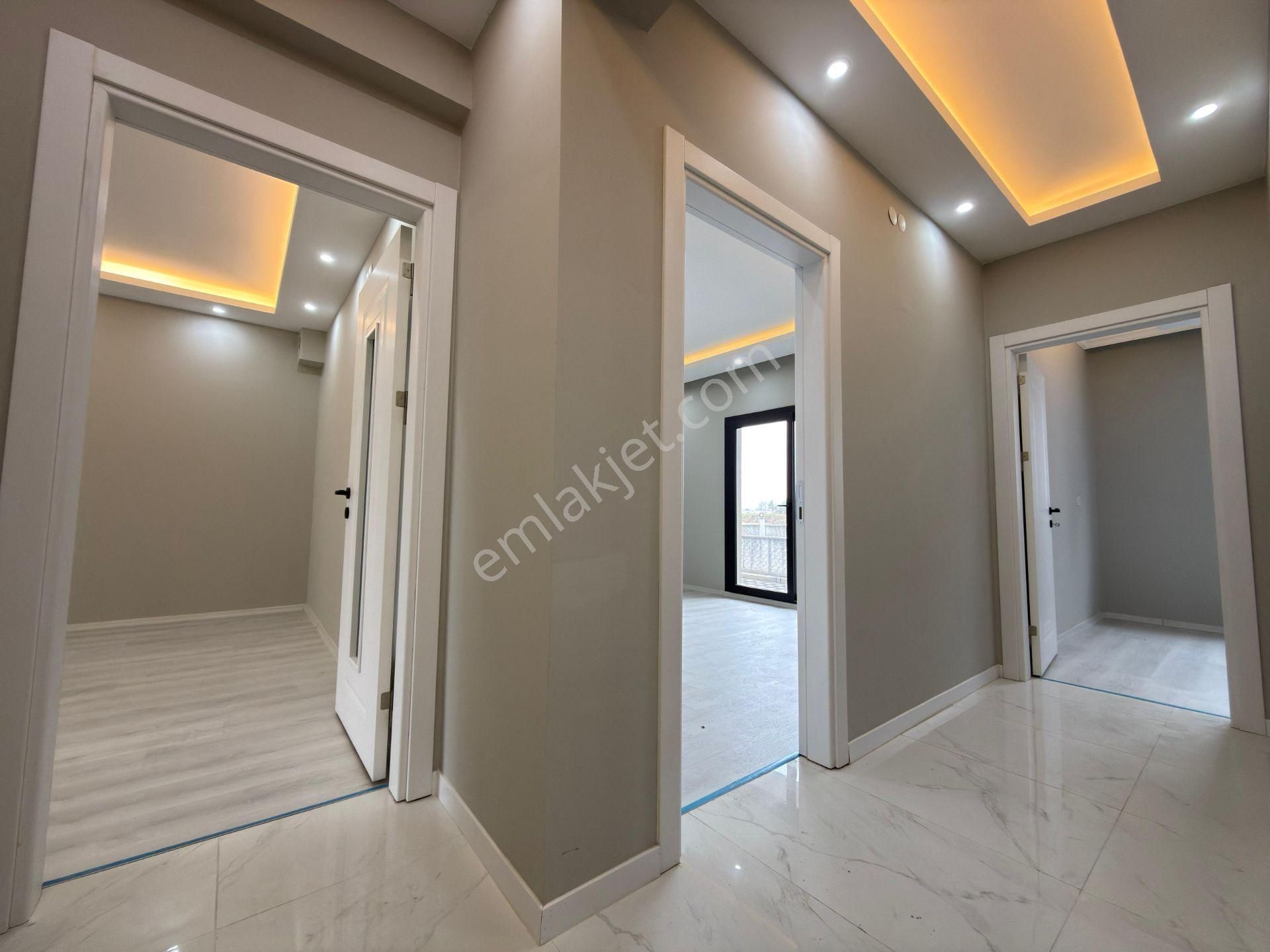 Cengiz Topel Mahallesi Site İçi 4+1 160 M2 5 Katlının Zemin Katı Sıfır Full - Görsel 6