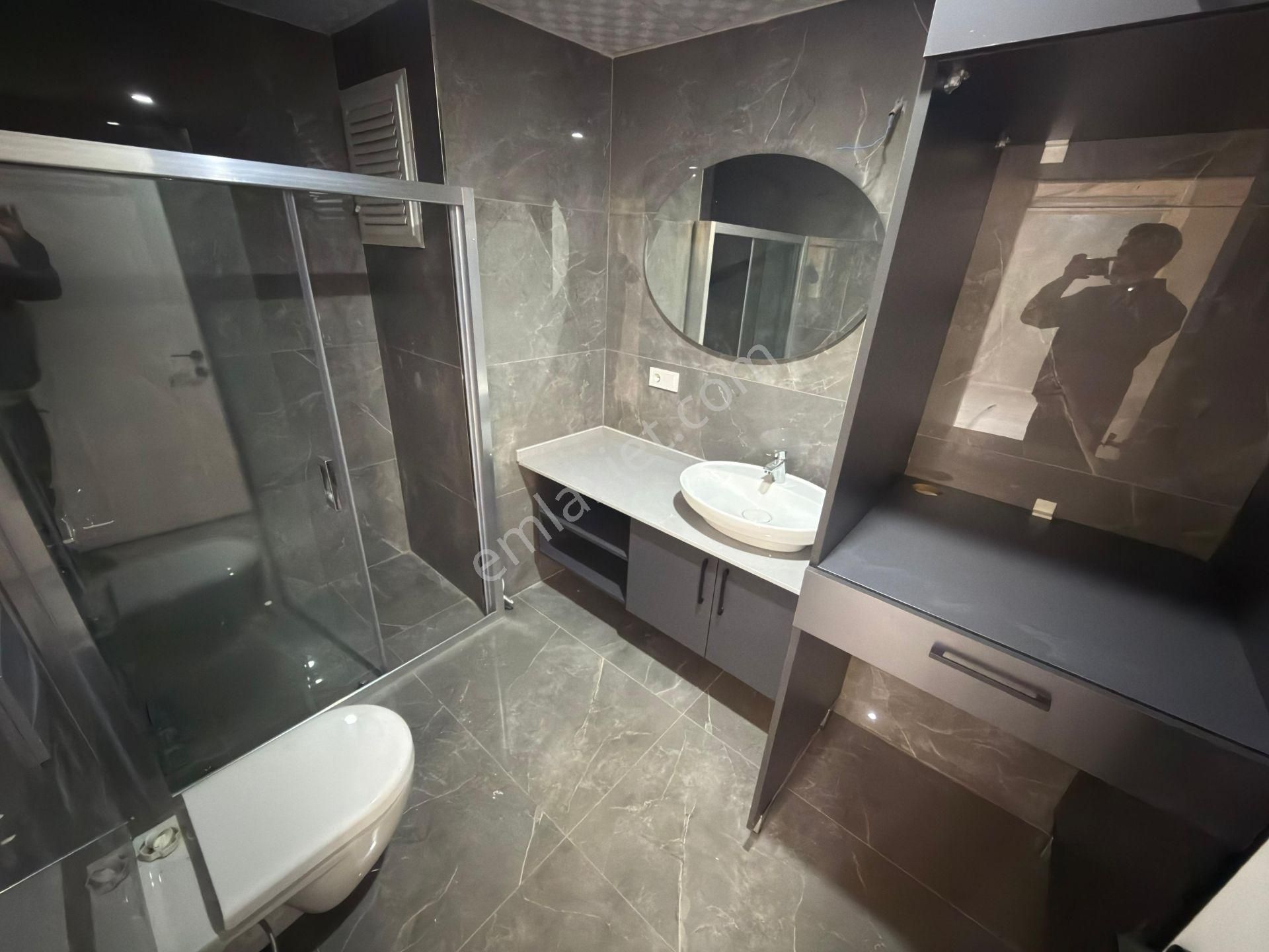 Cengiz Topel Mahallesi Site İçi 4+1 160 M2 5 Katlının Zemin Katı Sıfır Full - Görsel 12