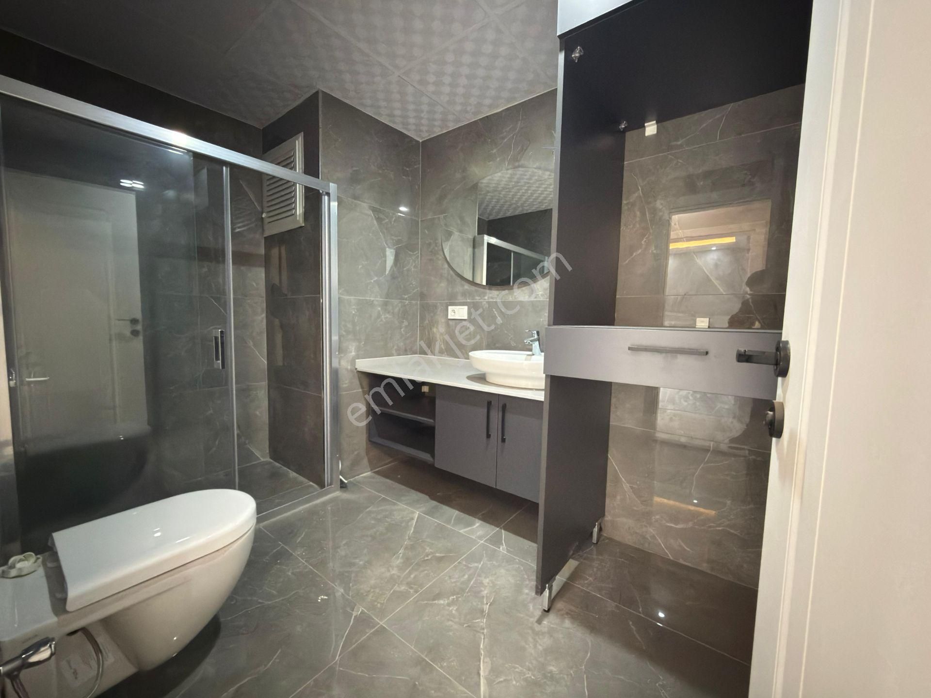 Cengiz Topel Mahallesi Site İçi 4+1 160 M2 5 Katlının Zemin Katı Sıfır Full - Görsel 22