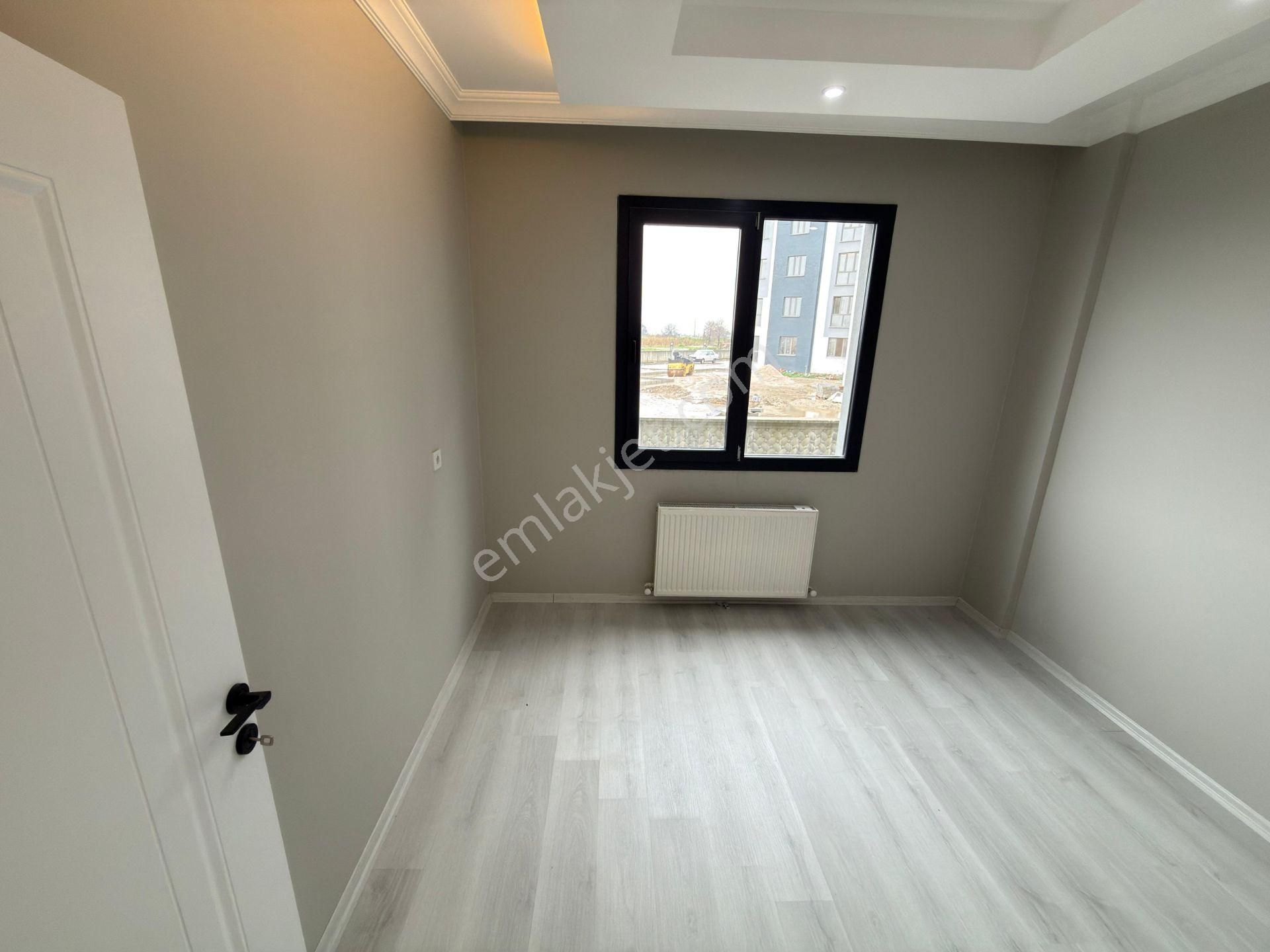 Cengiz Topel Mahallesi Site İçi 4+1 160 M2 5 Katlının Zemin Katı Sıfır Full - Görsel 14