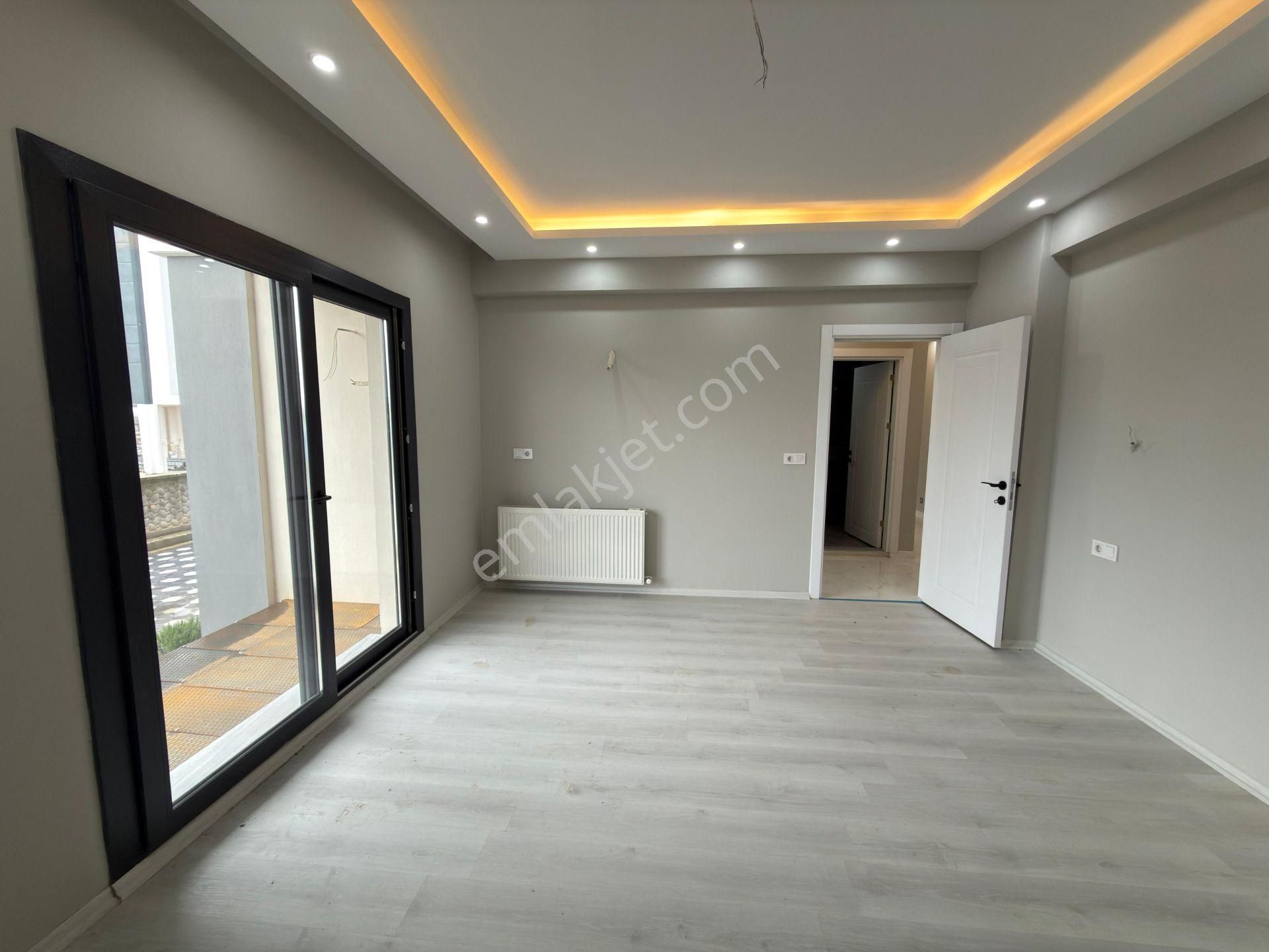 Cengiz Topel Mahallesi Site İçi 4+1 160 M2 5 Katlının Zemin Katı Sıfır Full - Görsel 16