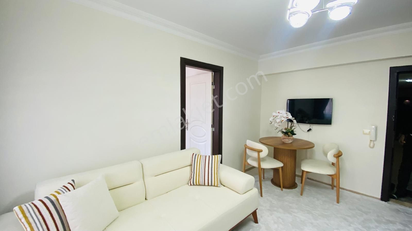 Arevtürk'den Zeytinköy'de Satılık 40 M2 1+1 Eşyalı Apartlar - Görsel 3