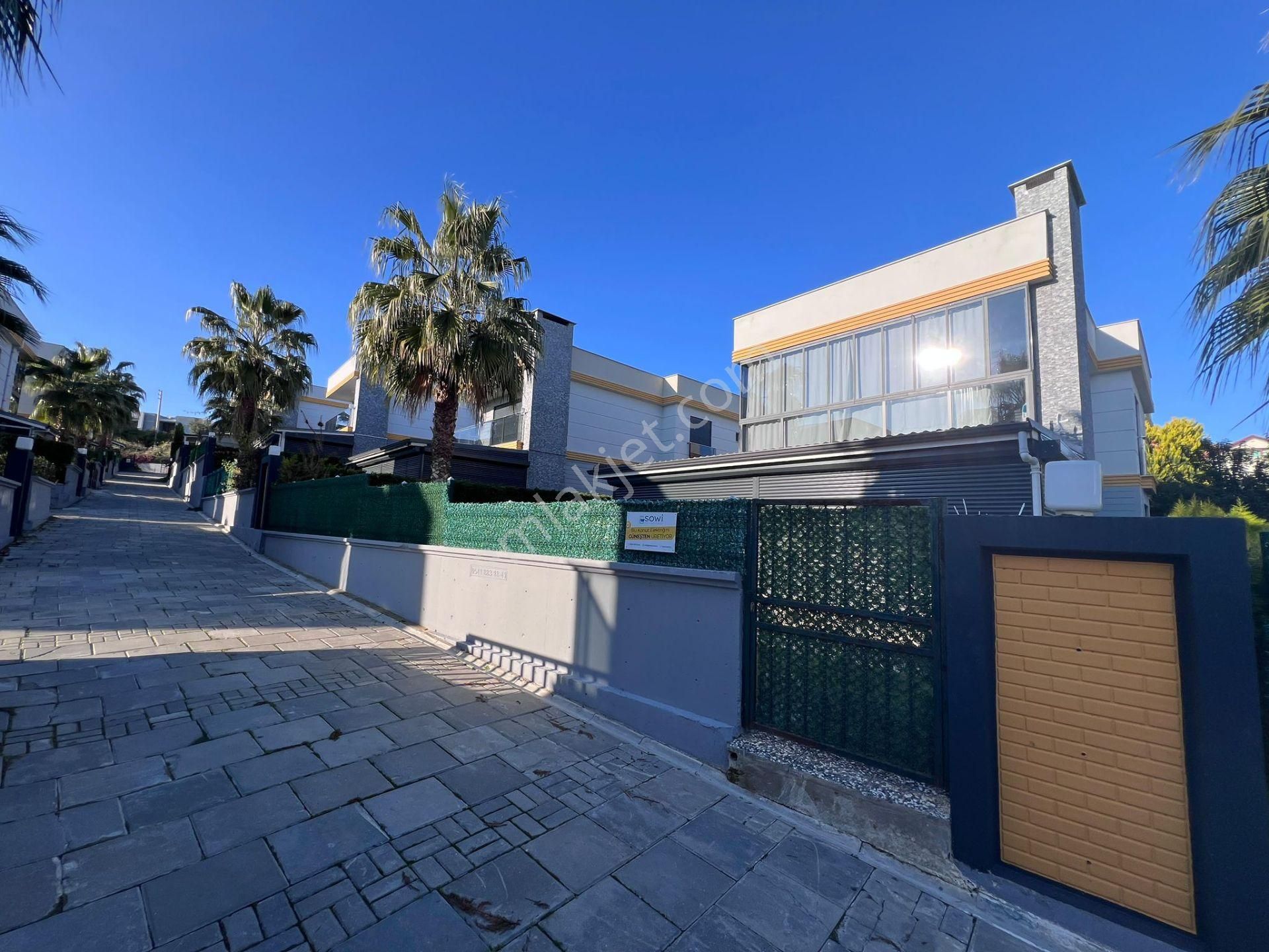 Kusadası'nda 500m2 Arsa İçinde Özel Havuzlu Doğalgalı 4 Oda 4 Banyolu Lux Villa - Görsel 18