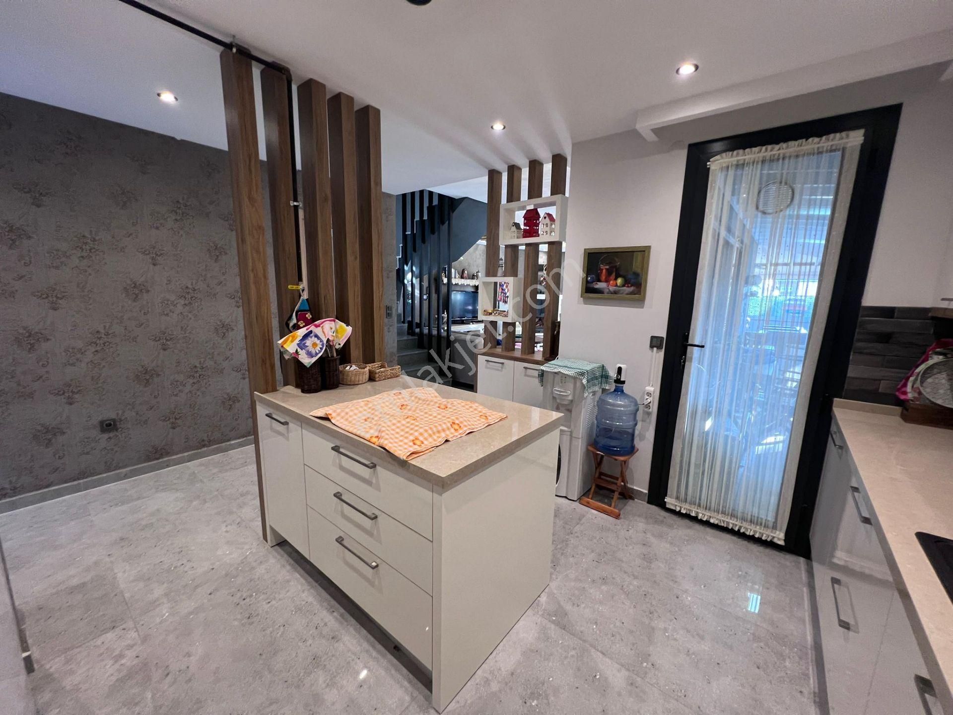 Kusadası'nda 500m2 Arsa İçinde Özel Havuzlu Doğalgalı 4 Oda 4 Banyolu Lux Villa - Görsel 5