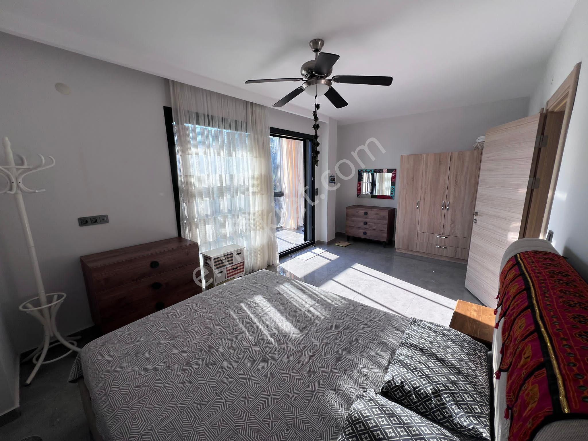 Kusadası'nda 500m2 Arsa İçinde Özel Havuzlu Doğalgalı 4 Oda 4 Banyolu Lux Villa - Görsel 14