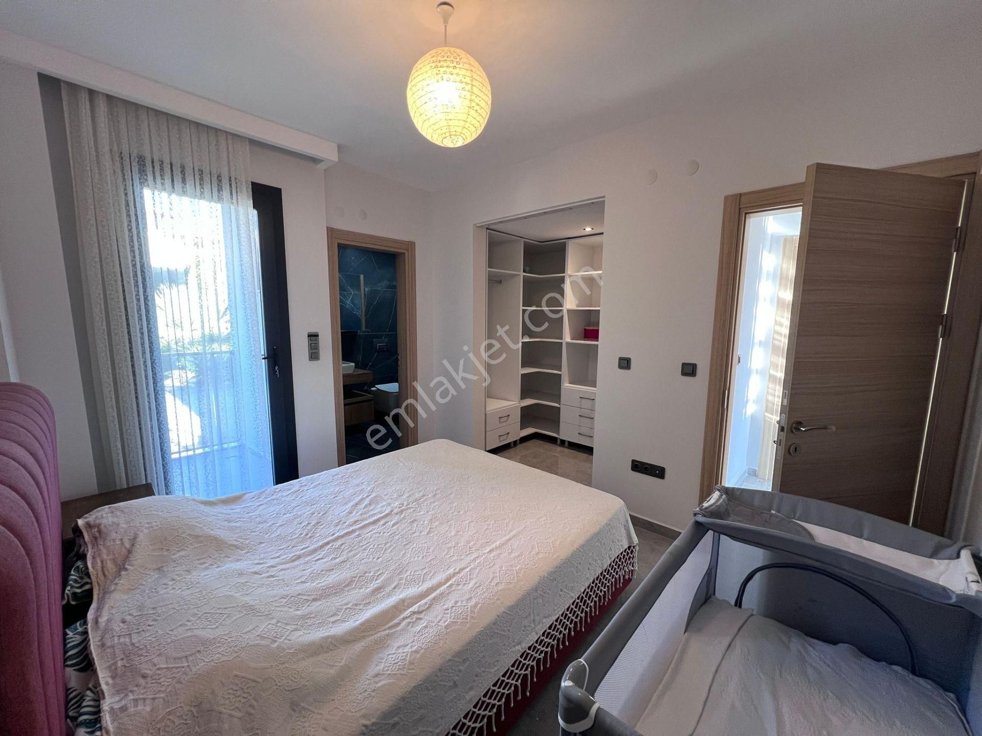 Kusadası'nda 500m2 Arsa İçinde Özel Havuzlu Doğalgalı 4 Oda 4 Banyolu Lux Villa - Görsel 12