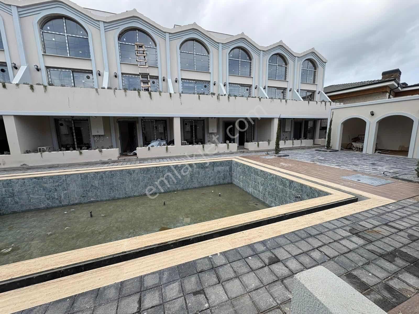 İzmir Menemen Villakent'te Havuzlu Site İçerisinde Satılık Villa - Görsel 7