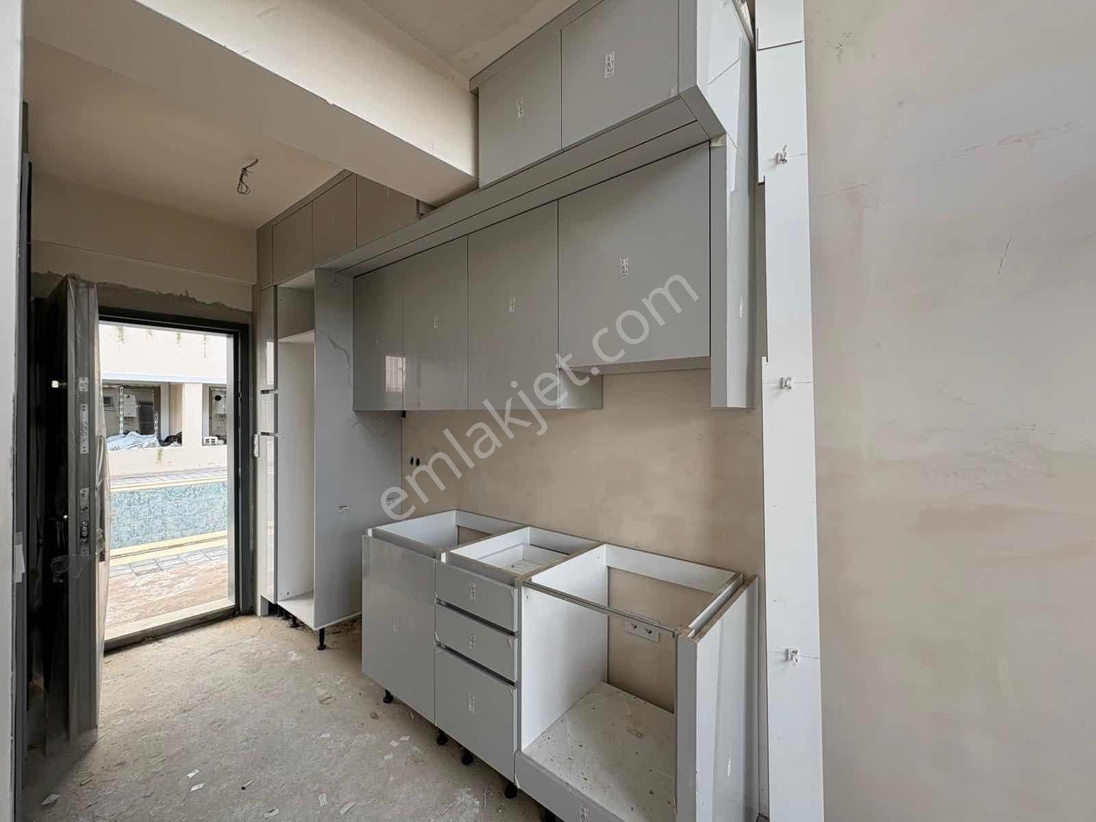 İzmir Menemen Villakent'te Havuzlu Site İçerisinde Satılık Villa - Görsel 12