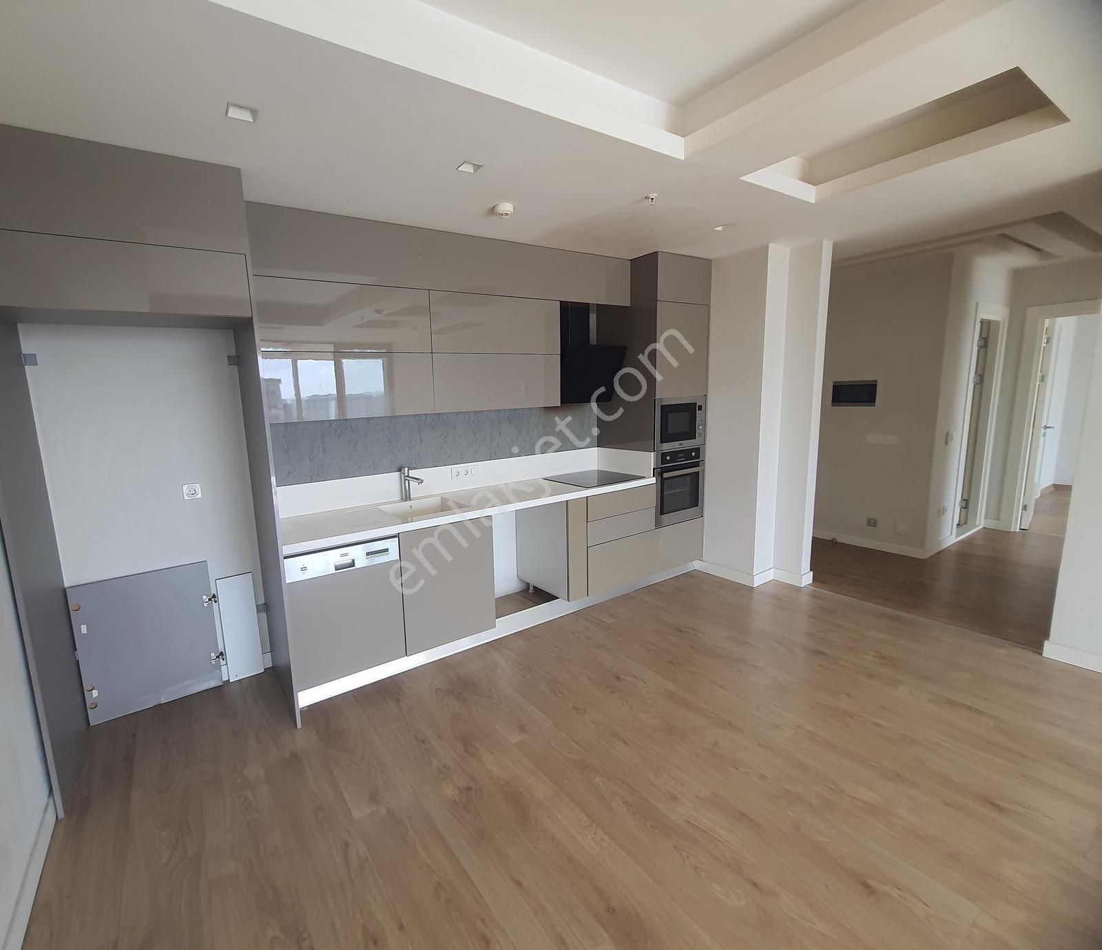 Karşıyaka Aypark Residence Sitesinde Manzaralı Satılık Daire - Görsel 17