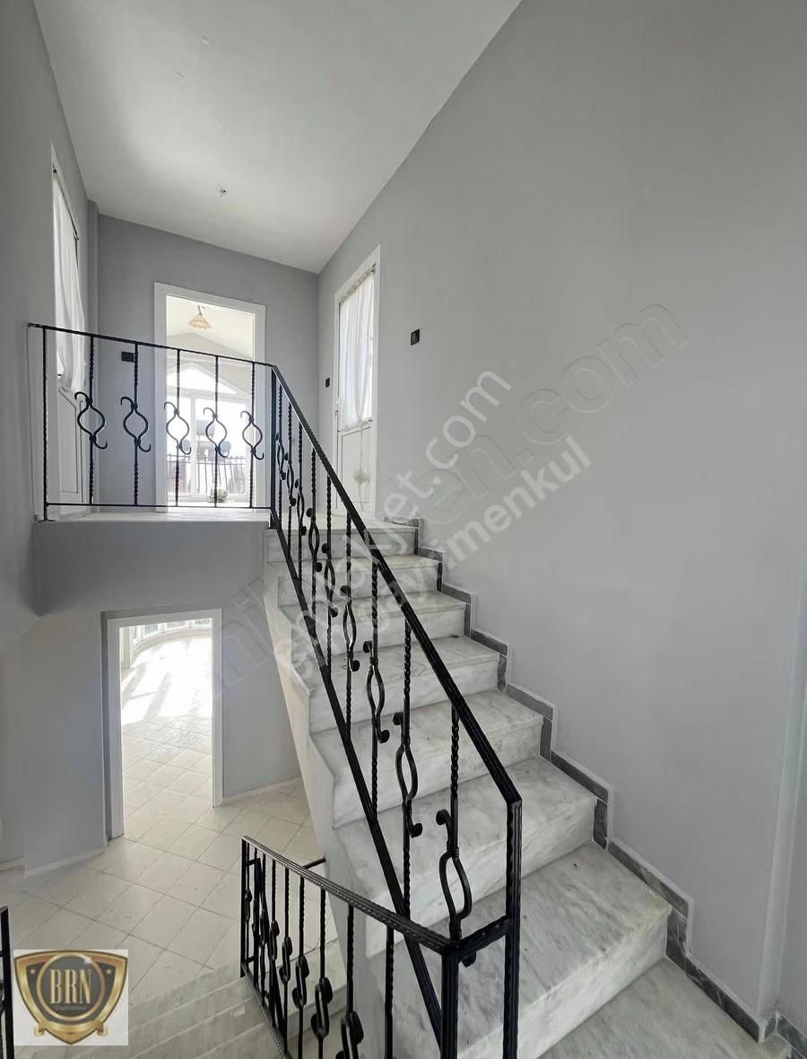 Brn Emlak'tan Kocavilayet'te 4+1 Lüks Kiralık Trıpleks - Görsel 12