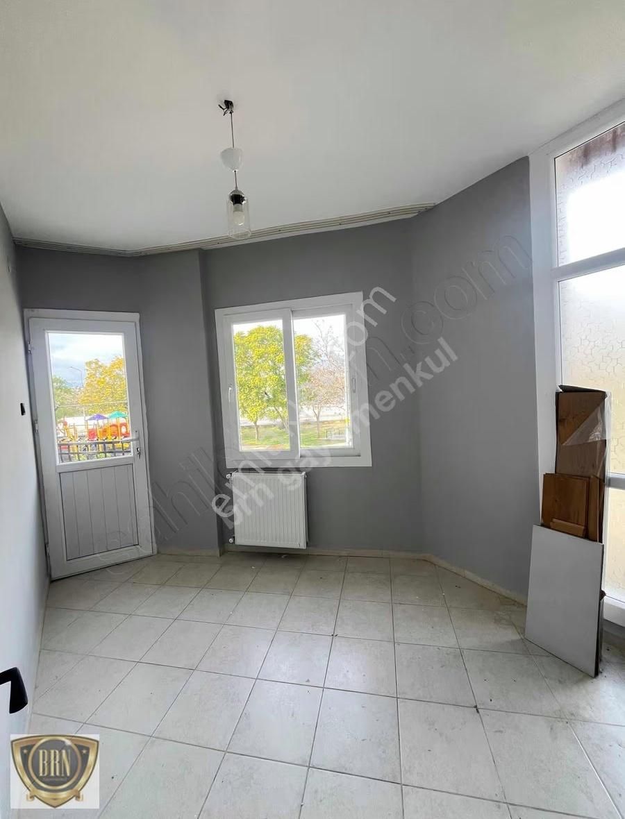 Brn Emlak'tan Kocavilayet'te 4+1 Lüks Kiralık Trıpleks - Görsel 7