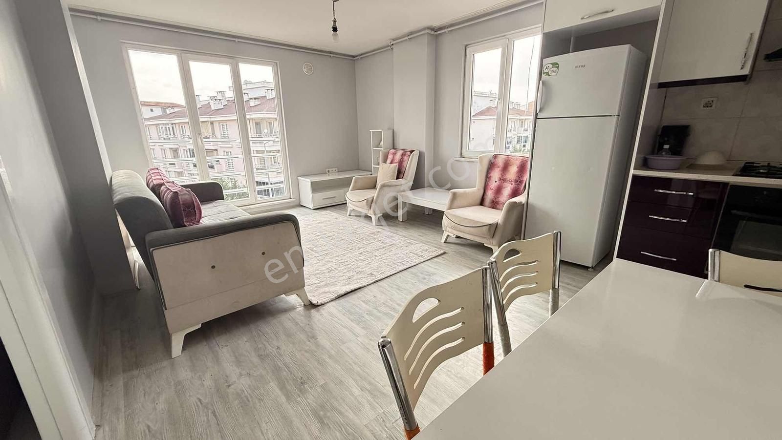 Özel Nev Hastanesi Arkası Satılık 1+1 Eşyalı Daire